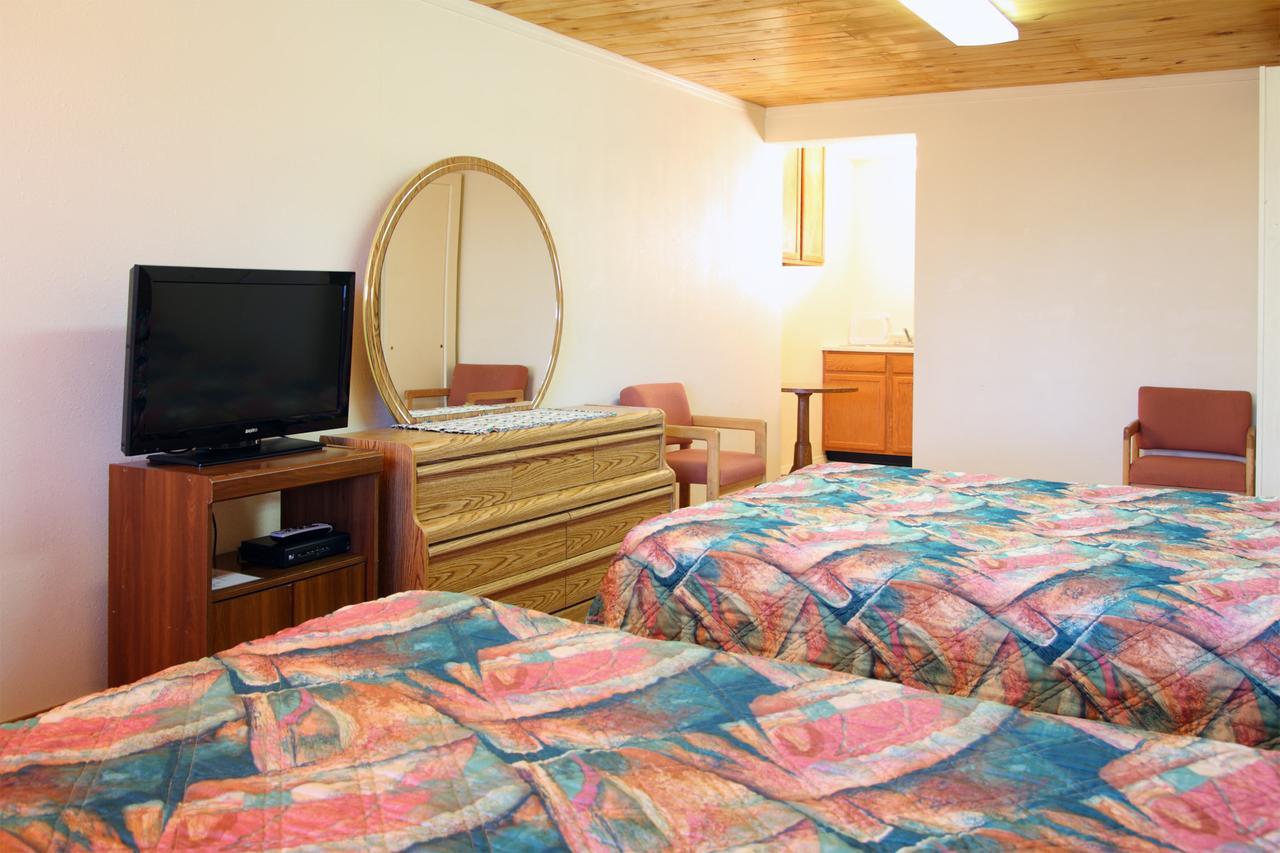 Country Inn Motel Dove Creek Екстериор снимка