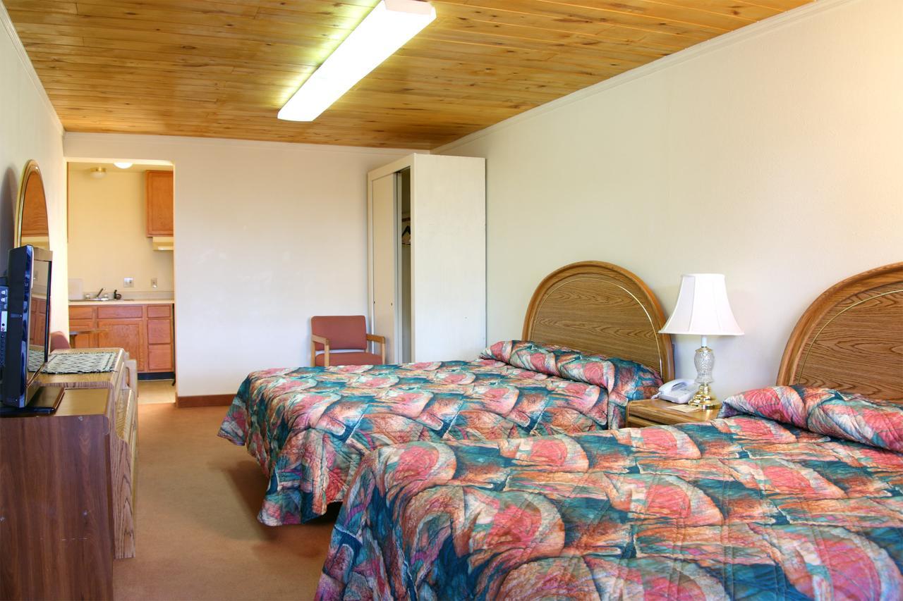 Country Inn Motel Dove Creek Екстериор снимка