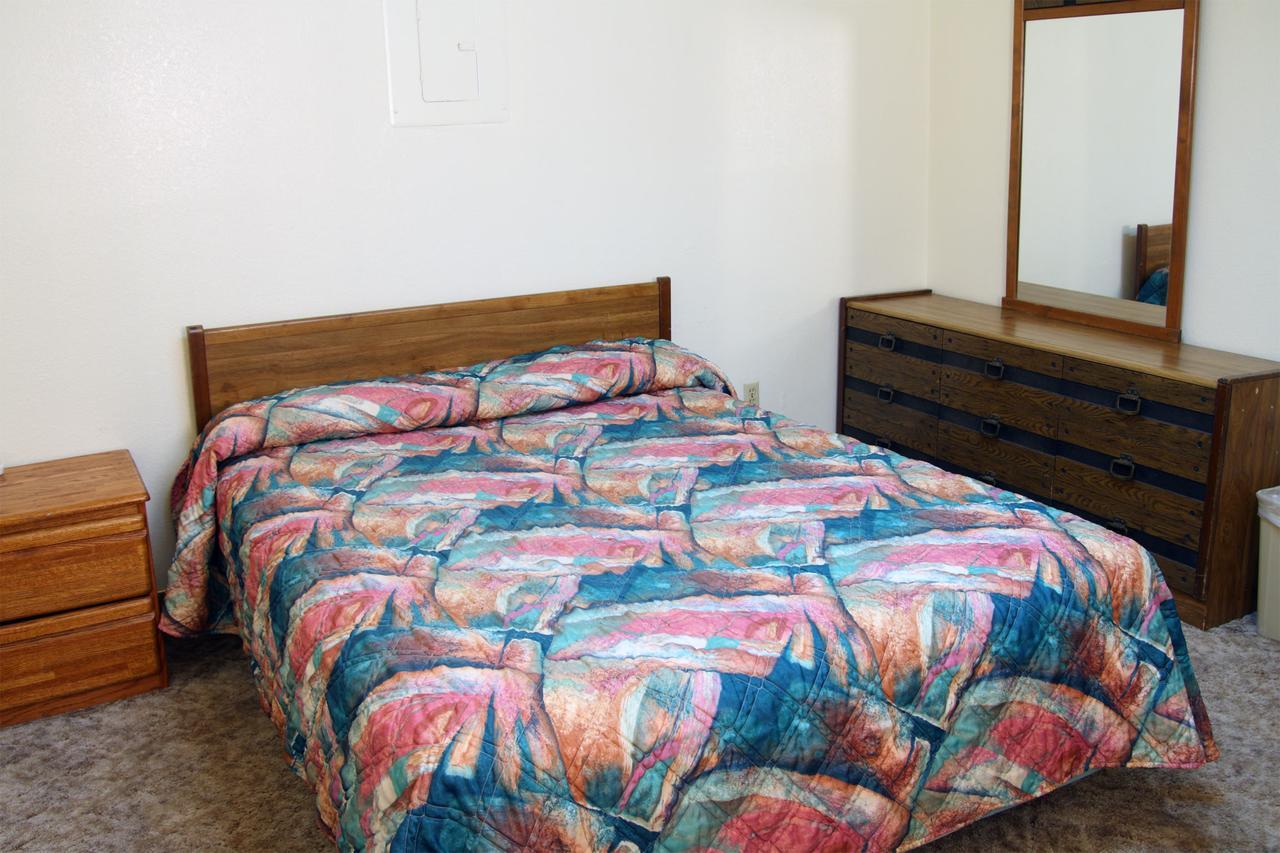 Country Inn Motel Dove Creek Екстериор снимка